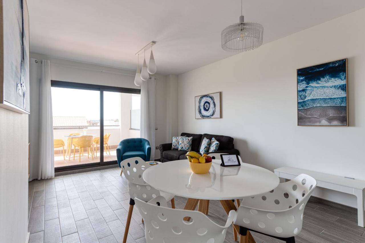 Homeforguest Apartamento En Residencia De Lujo Con Terraza Y Piscina La Guirra Luaran gambar