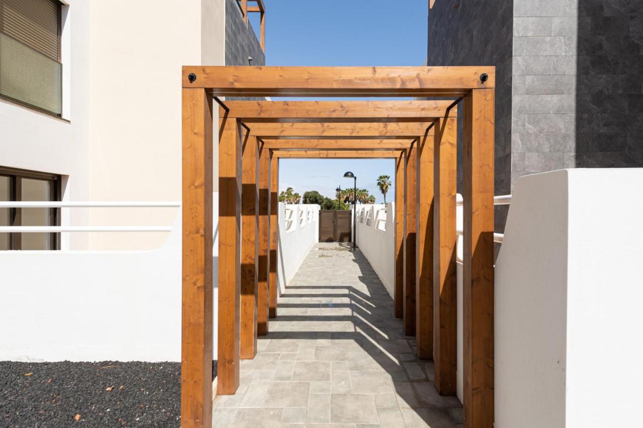 Homeforguest Apartamento En Residencia De Lujo Con Terraza Y Piscina La Guirra Luaran gambar
