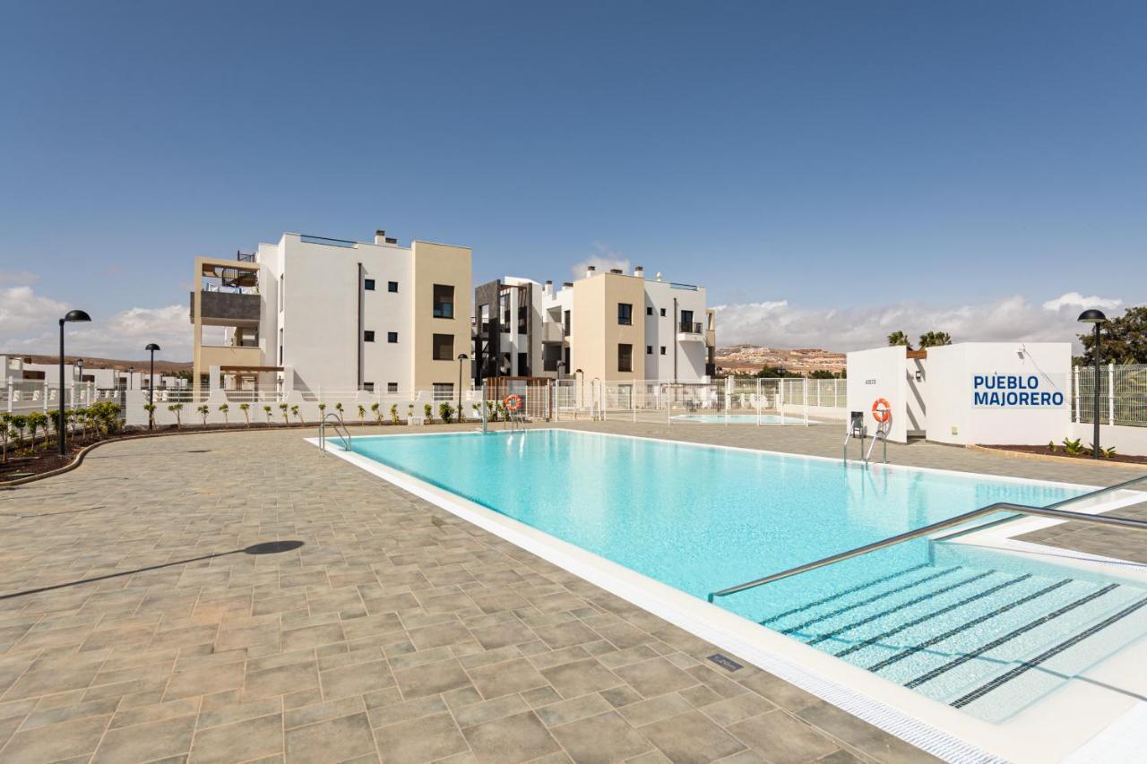 Homeforguest Apartamento En Residencia De Lujo Con Terraza Y Piscina La Guirra Luaran gambar