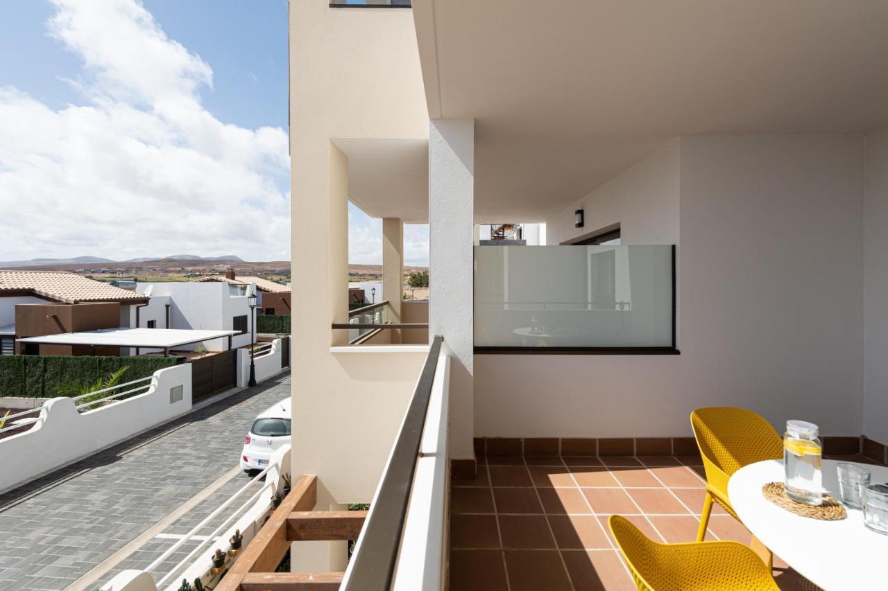 Homeforguest Apartamento En Residencia De Lujo Con Terraza Y Piscina La Guirra Luaran gambar