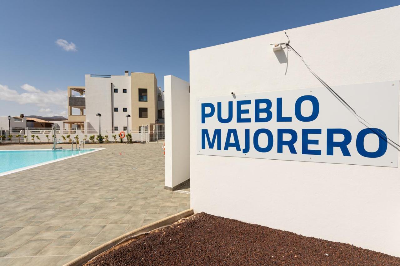 Homeforguest Apartamento En Residencia De Lujo Con Terraza Y Piscina La Guirra Luaran gambar