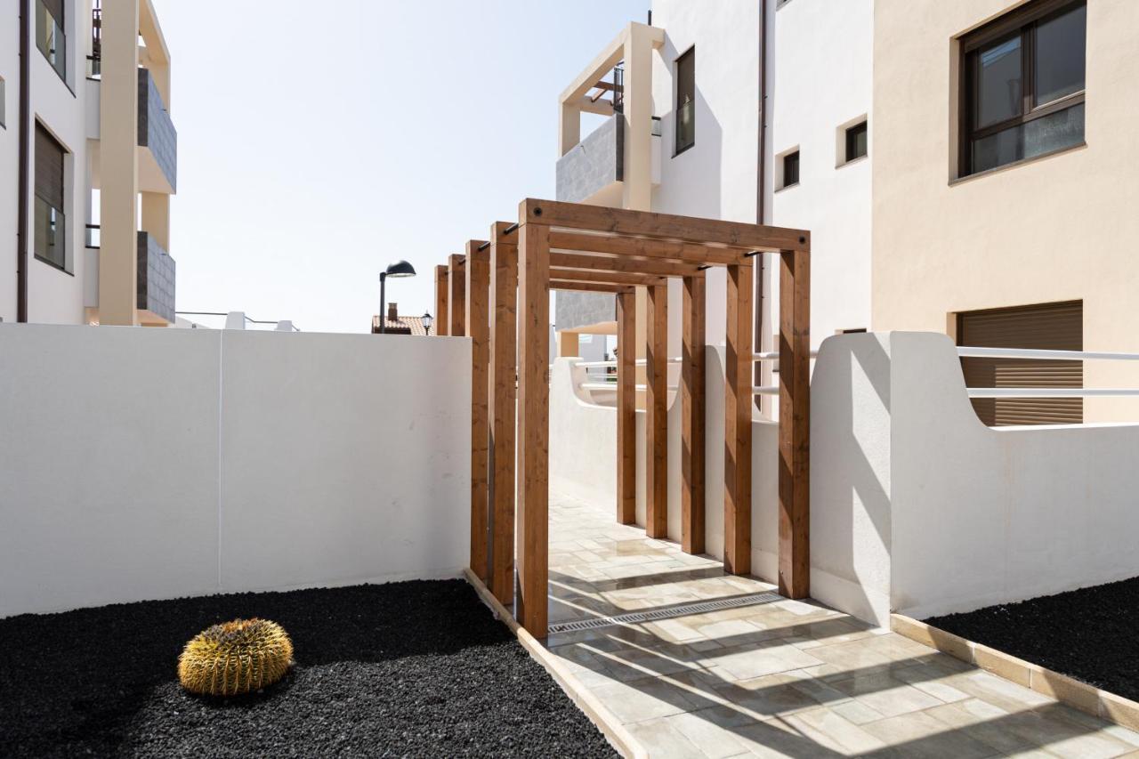 Homeforguest Apartamento En Residencia De Lujo Con Terraza Y Piscina La Guirra Luaran gambar