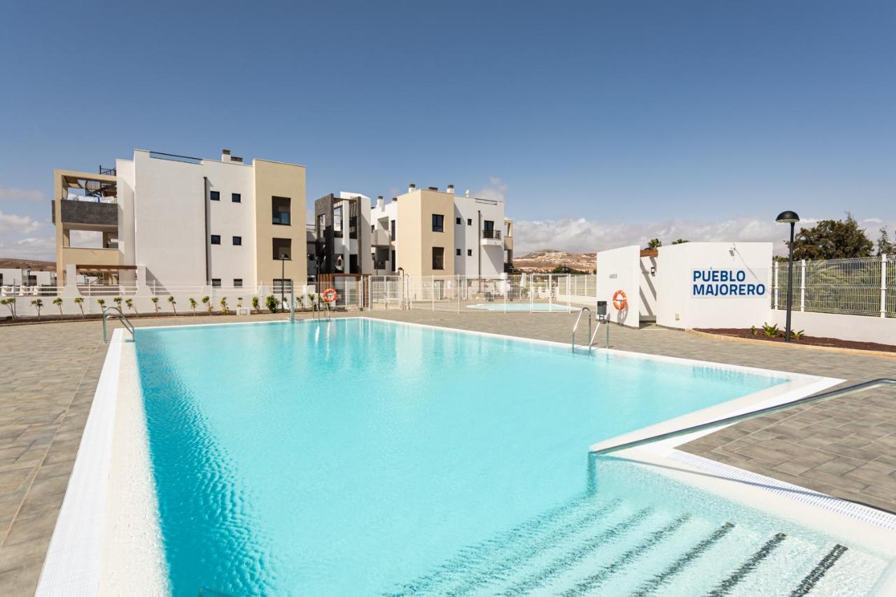 Homeforguest Apartamento En Residencia De Lujo Con Terraza Y Piscina La Guirra Luaran gambar